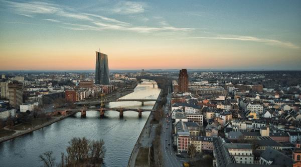 nu i de gluma cu schimbarea climei mai multe zone din germania nu mai pot fi locuite