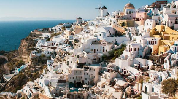 germanii care se tem de facturi uriase la gaze sunt invitati sa petreaca iarna in grecia