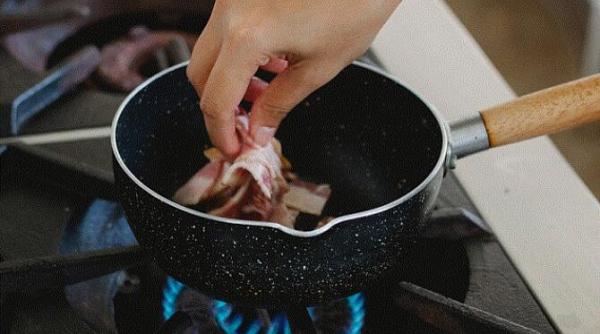 de ce ai nevoie de o felie de mar cand prajesti carnea doar bucatarii cu experienta cunosc acest truc