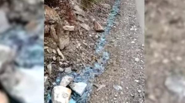 un munte din romania plange cu lacrimi alb albastre video