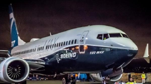 boeing anunta comenzi pentru peste 100 de avioane boeing 737 max in prima zi a salonului de la farnborough
