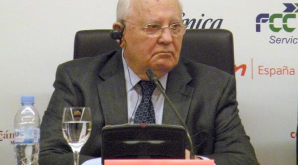 gorbaciov simte ca munca vietii lui este distrusa de putin spune un prieten apropiat