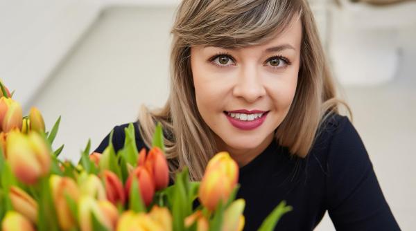 nu vrei albire dentara in cabinetul stomatologic care ar fi cea mai indicata varianta pentru tine dintre pasta de dinti cu carbune activ pulberi cu carbune sau benzi de albire