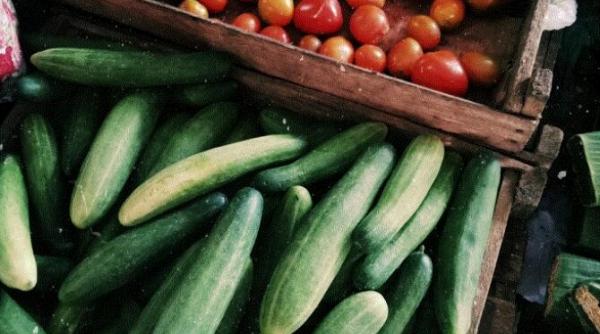 castraveti crocanti cu ketchup pentru iarna sunt atat de buni incat vei vrea sa i prepari mereu