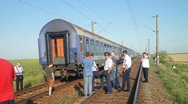 trenul ir 1753 pe ruta bucuresti nord suceava de peste o ora oprit in camp