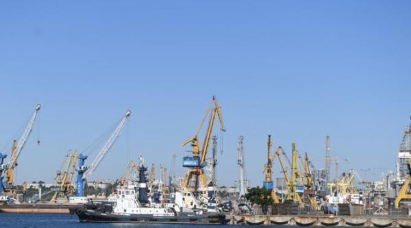 daraban dobrogea se califica la stare de urgenta portul constanta e ca un lift de patru persoane in care vor sa intre zece