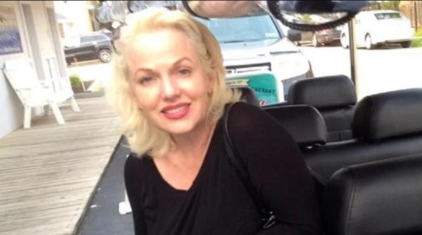 o femeie de 60 de ani pretinde ca e fiica biologica a lui marilyn monroe cu john f kennedy asemanarea este izbitoare