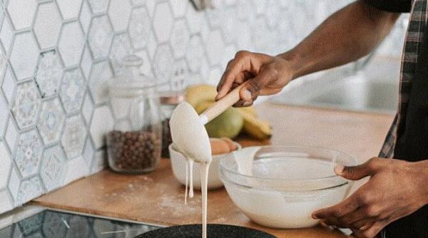 clatite pufoase cu drojdie o reteta simpla de care te vei indragosti