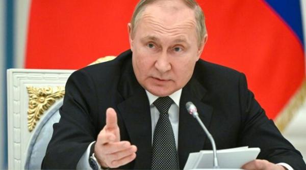 economist rus important doar cei care nu sunt constienti de ceea ce se intampla pot visa la o victorie militara serioasa nimeni nu il mai crede pe putin