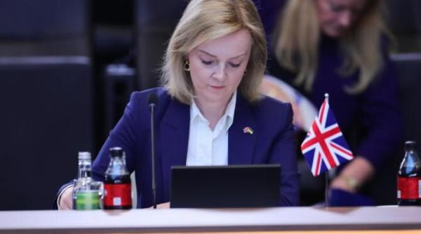 liz truss candidata la succesiunea lui boris johnson vrea sa consolideze commonweath ul ca bastion impotriva chinei