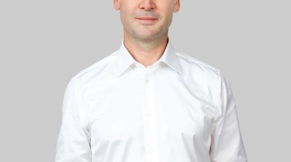 robert negoita primarul sectorului 3 invitatul zilei la dc news si dc news tv video