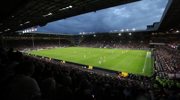 scandari pro putin la un meci al lui dinamo kiev uefa a deschis o ancheta