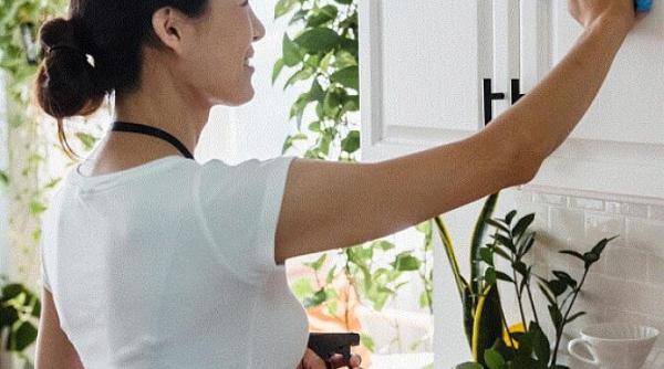 scapa de grasimea din bucatarie in 5 minute doua trucuri eficiente care sunt pe placul gospodinelor