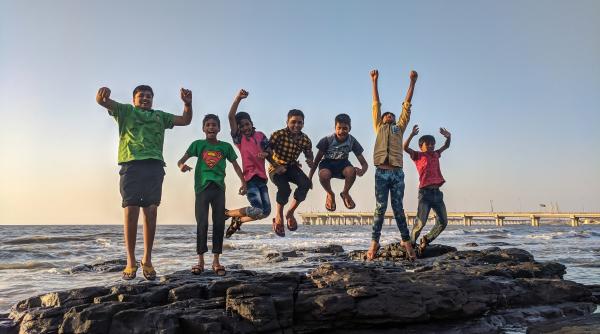 7 din 10 copii din mediul rural nu au fost niciodata intr o vacanta la mare