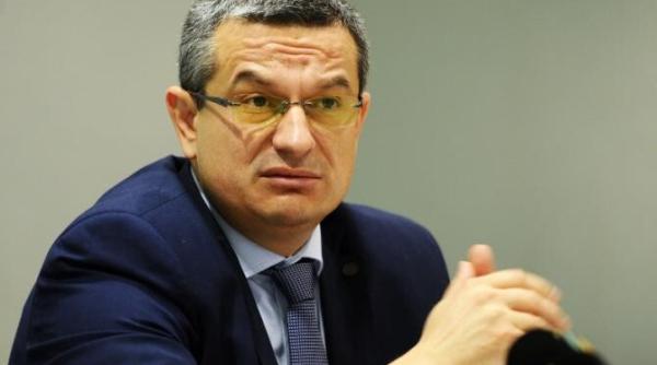 csaba asztalos cncd intareste pozitia in cazul lui viktor orban o astfel de plangere ar fi inadmisibila nu are niciun sens