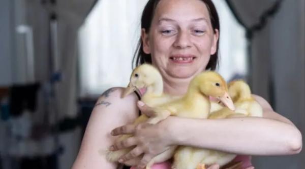 o femeie a cumparat sase oua de la supermarket dar a avut parte de o surpriza neasteptata ce a descoperit