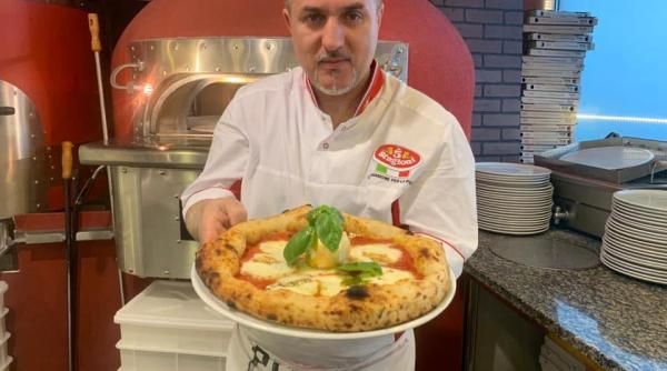 cat costa pizza cu foita de aur inventata de un roman o data in viata poti sa faci o nebunie