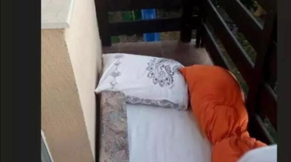 la untold de pe balcon un proprietar primeste petrecareti pe balconul sau pentru un pret deloc mic
