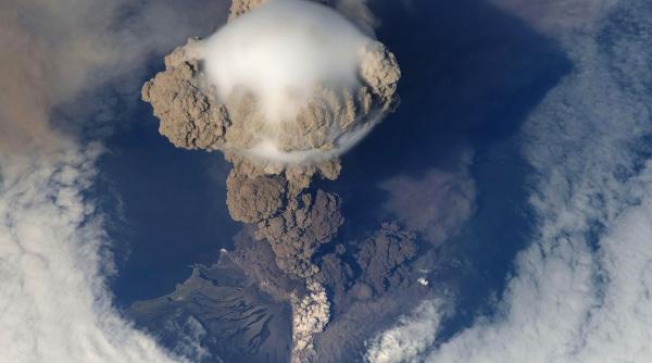 nasa eruptia tonga a aruncat in atmosfera pamantului o cantitate de apa suficienta pentru a umple 58 000 de bazine olimpice