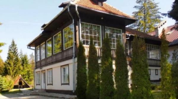 vila de protocol din predeal a lui nicolae ceausescu scoasa la vanzare pretul depaseste 1 milion de euro