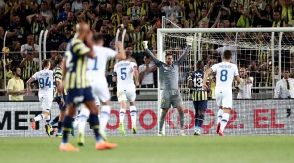 fenerbah e amenda dupa ce suporterii au scandat vladimir putin in partida cu dinamo kiev