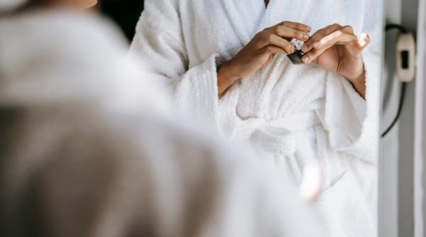 produs minune pentru pometii cazuti si conturul fetei standardul de aur in tot ce inseamna lupta antirid