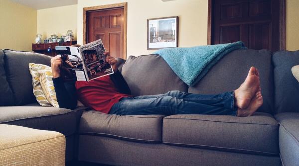 sfaturi utile care merita puse in aplicare daca vrei sa prelungesti viata canapelei de acasa