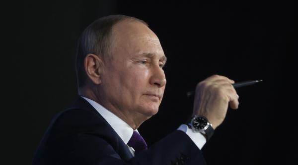 kremlinul prima reactie privind interzicerea turistilor rusi in europa