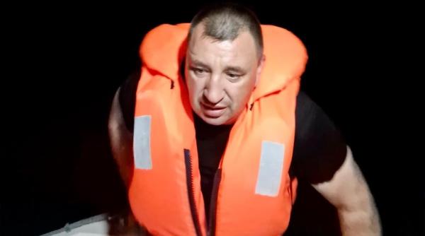 un altfel de primar turistii aflati in pericol de moarte au fost salvati de edilul din jurilovca foto