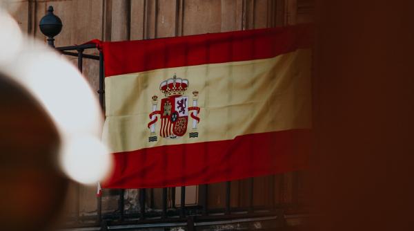 cum poti obtine cetatenia spaniola conditii acte necesare la ce trebuie sa renunti