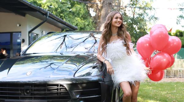 iuliana beregoi si a luat permisul de conducere ce bolid a primit de ziua ei