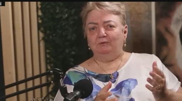 minerva celebrul astrolog angajata la banca nationala a romaniei am o functie de executie