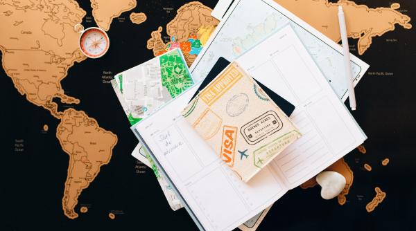 rusii ar putea ramane blocati in rusia ue discuta interzicerea vizelor