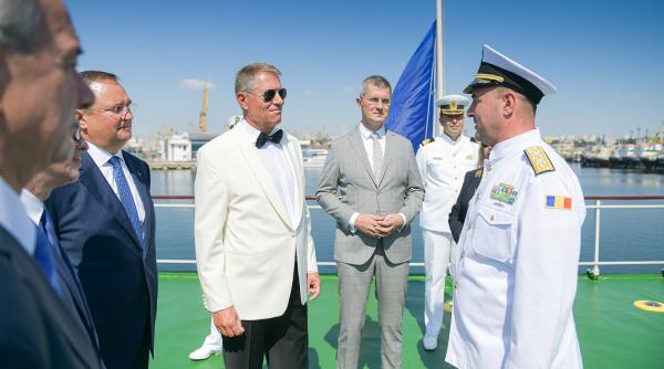 klaus iohannis si a anuntat prezenta in portul militar constanta cu ocazia zilei marinei