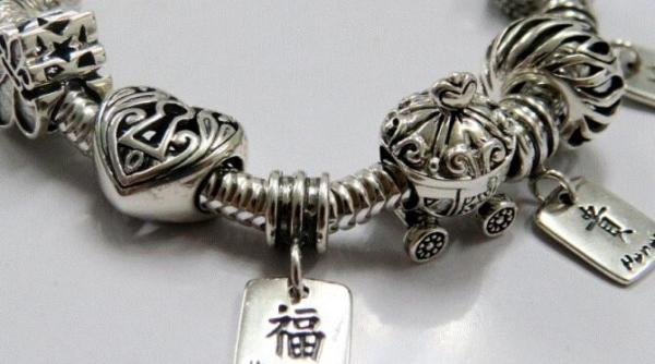 bijuteriile s au innegrit din cauza apei marii foloseste aceste ingrediente si inelele vor straluci din nou