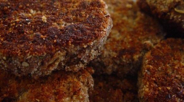 ai o conserva de ton in camara prepara niste chiftelute delicioase si sanatoase