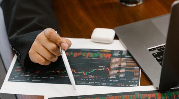 economia romaniei in crestere cu 5 8prc