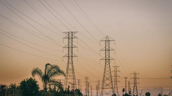 pretul energiei electrice a atins un nou record in germania nu putem compara amploarea acestei acestei crize cu nimic din ultimele decenii