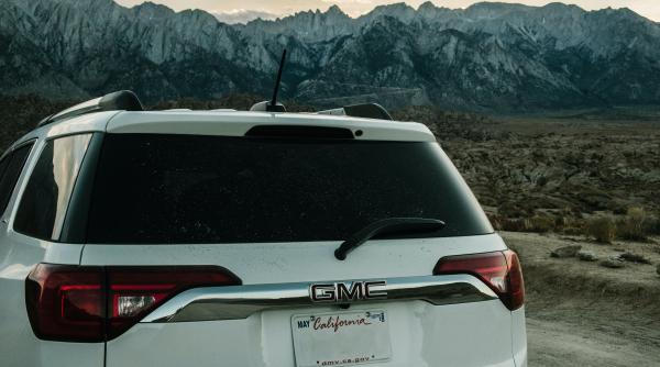 aproape 500 000 de suv uri de lux rechemate in service