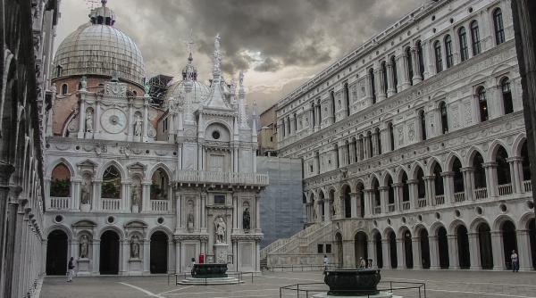 prapad in italia nu s a terminat inca