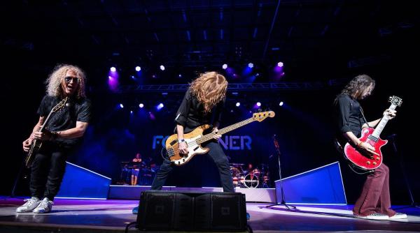 trei noi concerte pe radio dc news continua seria midnight live concerts