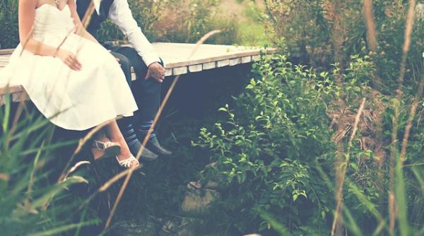 invitatiile la nunta lui simion trimise de echipa si pe whatsapp nu e inselatorie va fi un festival cu mancare gratis si invitati adusi cu autocarul