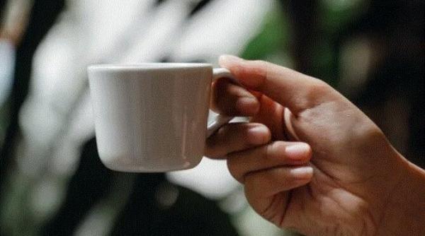 cum putem lipi o ceasca de portelan sparta fara lipici metoda originala