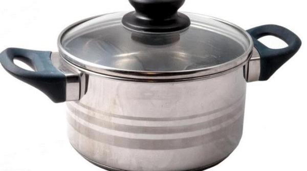 curata rapid grasimea veche de sub marginea metalica a unui capac de sticla metoda cu care vei reusi