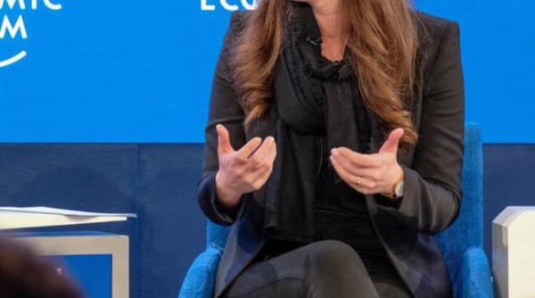 inca o fotografie cu petrecareata sanna marin premierul finlandez isi cere scuze