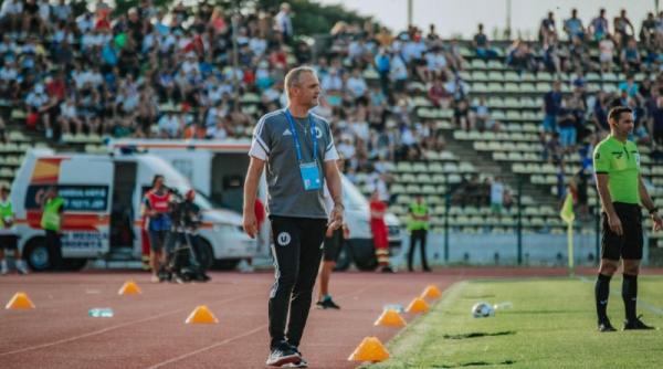 erik lincar si a dat demisia de la universitatea cluj cine este favorit la conducerea echipei