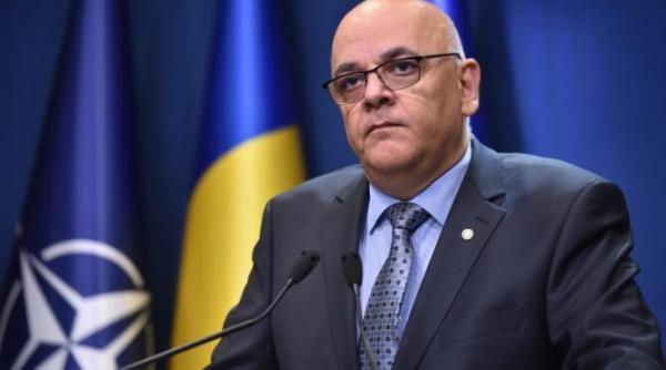 rafila il invita pe arafat la ministerul sanatatii sa coordoneze activiatea de medicina de urgenta acolo unde ii este locul