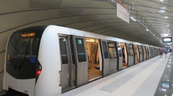 metroul va circula cu 5 km h intre romana si piata victoriei metrorex se fac lucrari