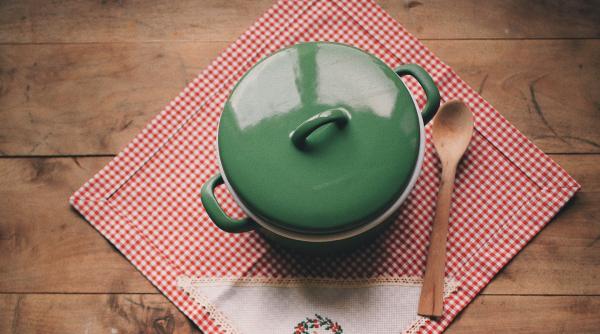 reteta simpla de ciorba radauteana un preparat traditional delicios