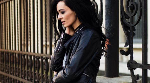 cosmina pasarin recunoaste prin ce trece mi ar placea sa stau cat mai putin in aceste stari